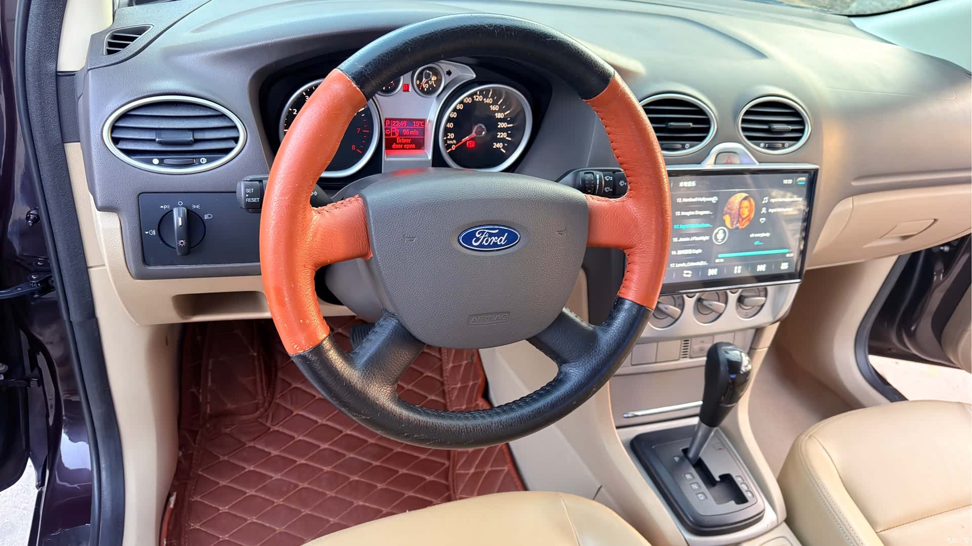 Ford Focus, 2013 все фото