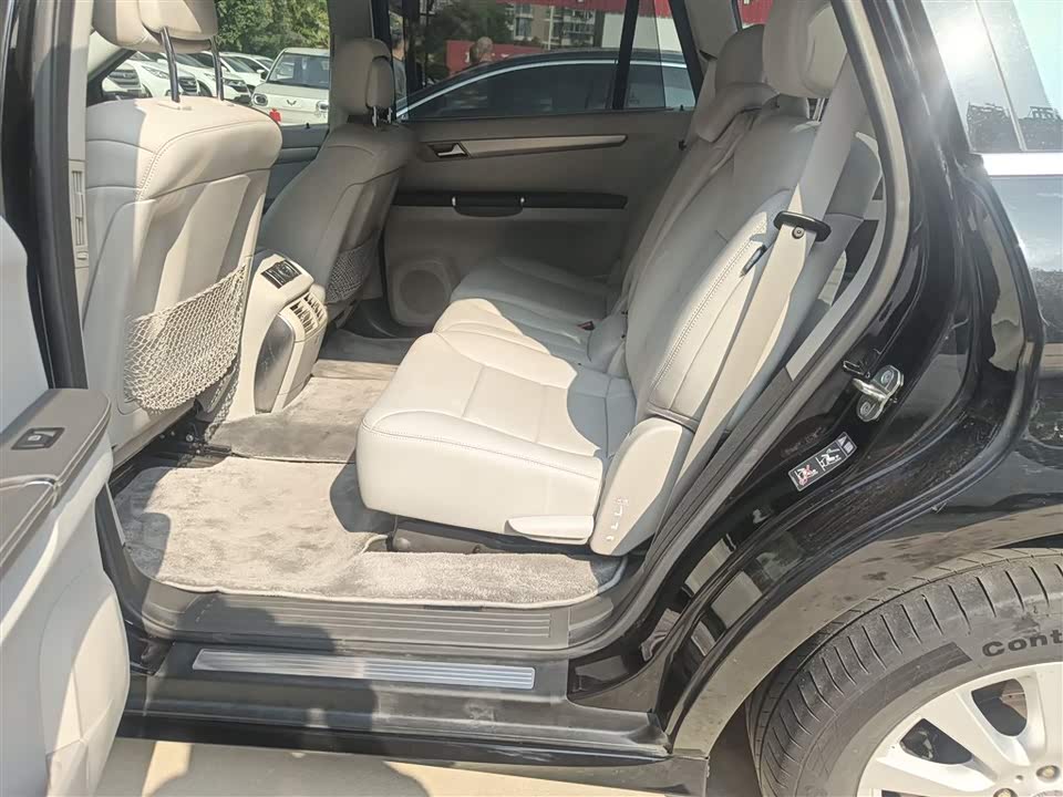 Mercedes-Benz R-class