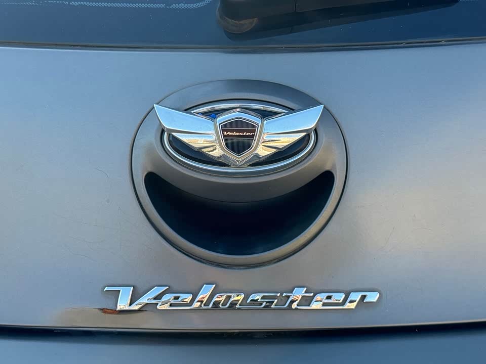 Hyundai Veloster