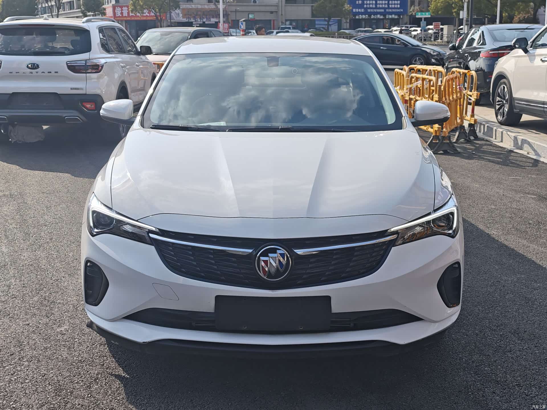 Buick Verano, 2023 2