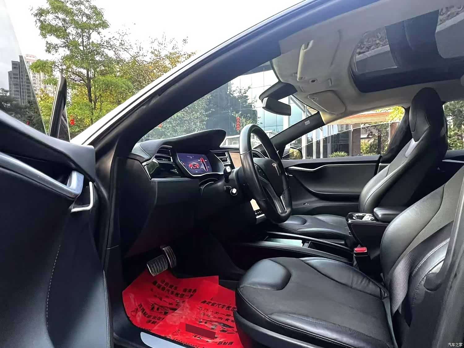 Tesla Model S, 2015 все фото