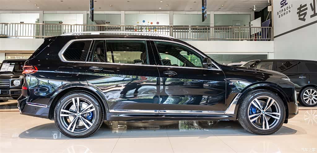 BMW X7, 2024 4
