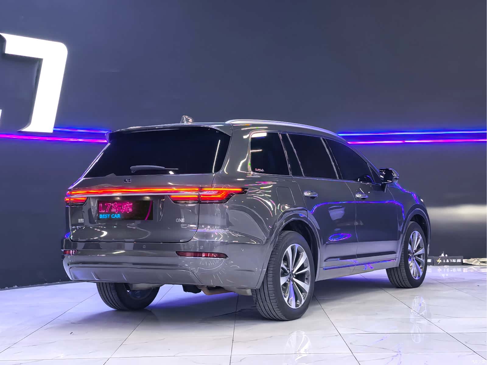 Li Auto ONE, 2022 4