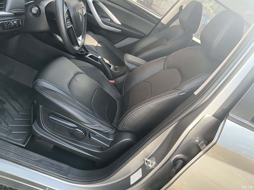 Wuling 530, 2021 14