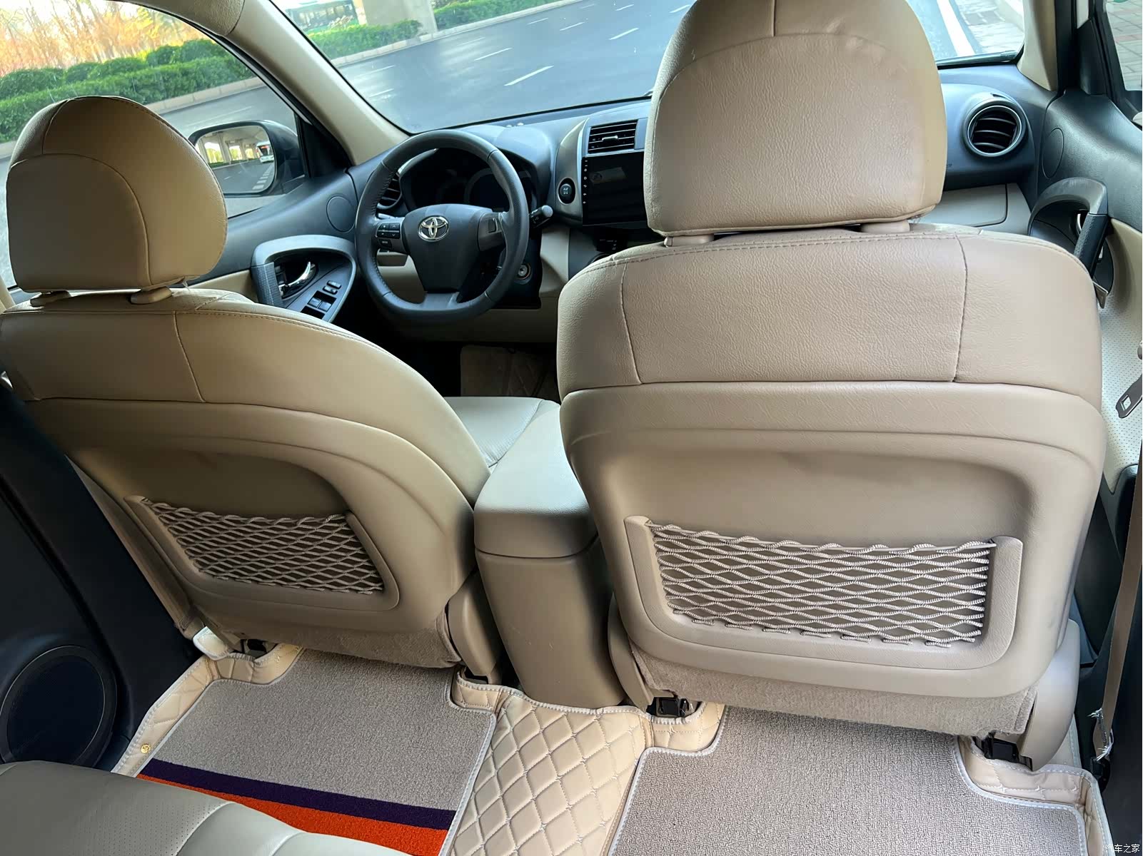 Toyota RAV4, 2012 12