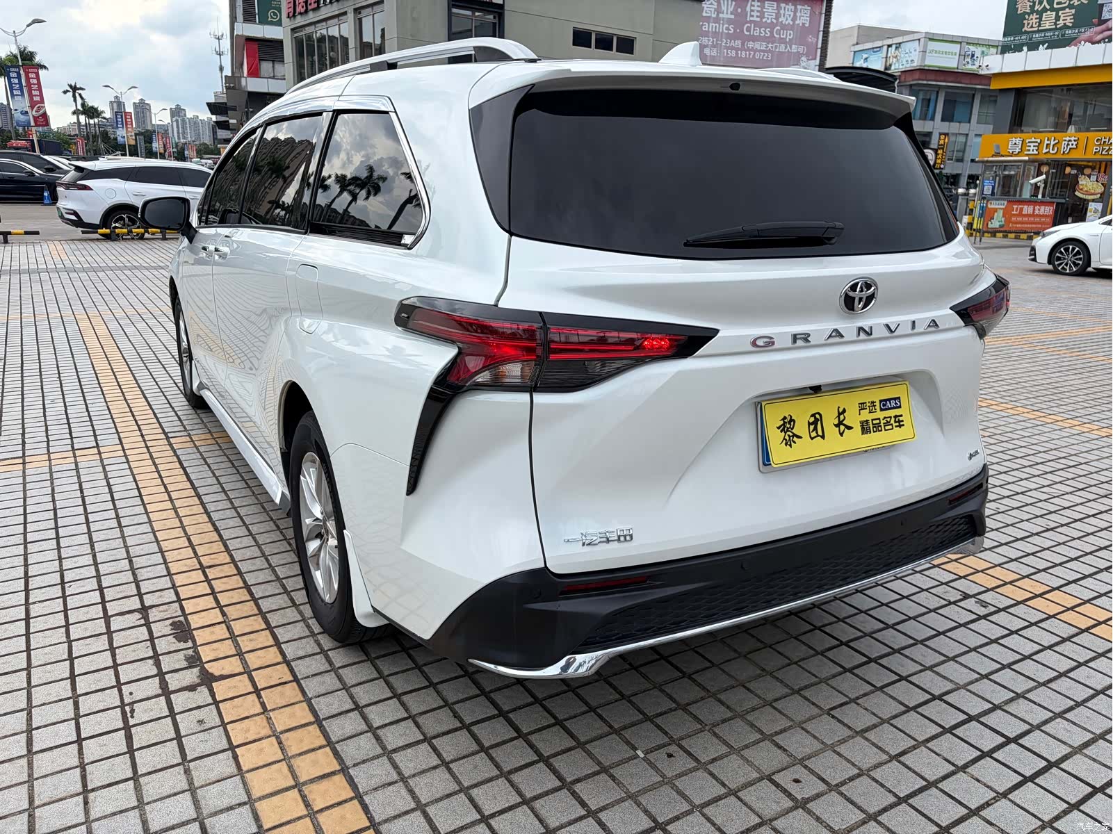 Toyota Granvia, 2024 30
