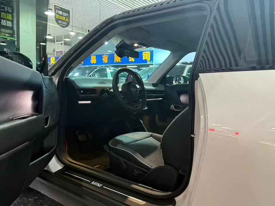 MINI Electric COOPER