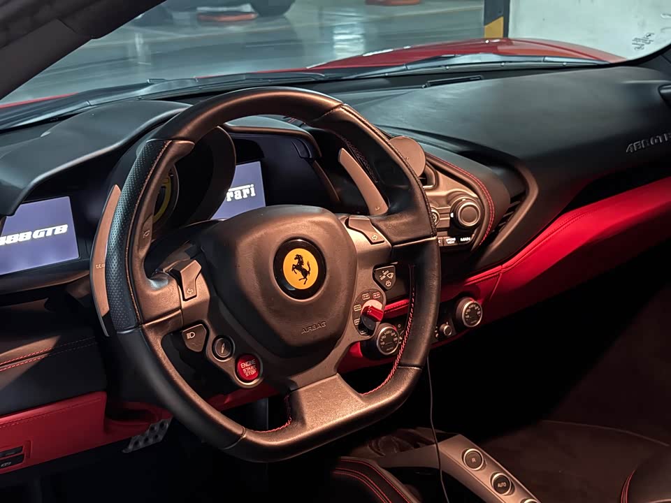 Ferrari 488