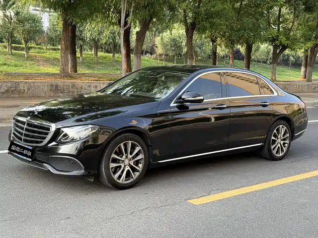 Mercedes-Benz E-Class 2017 — купить из Китая под заказ