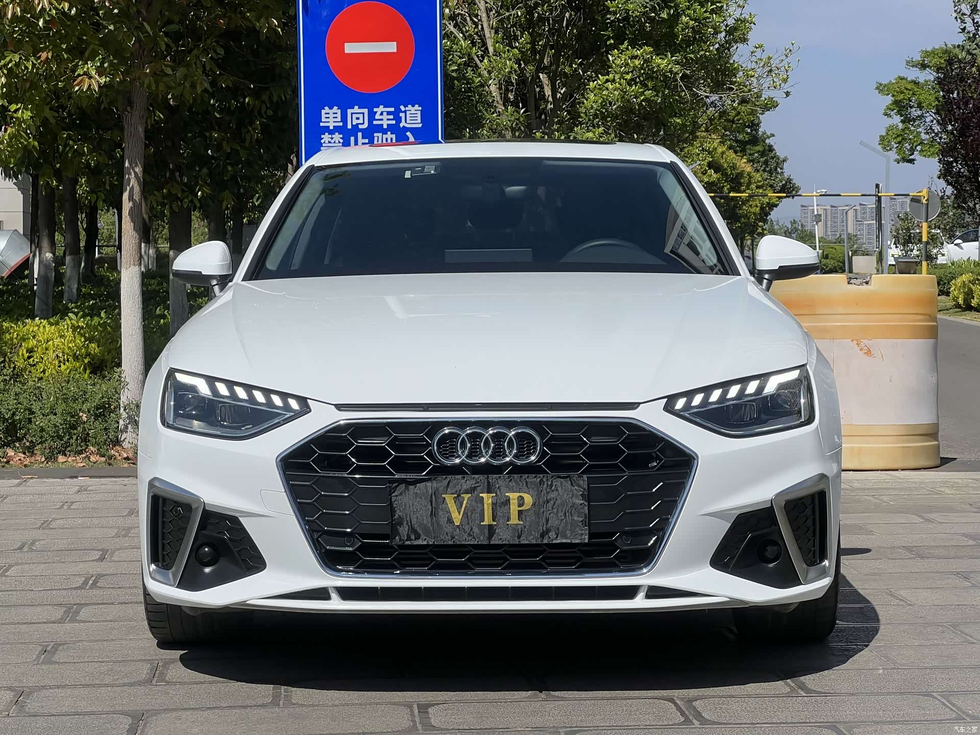 Audi A4L, 2022 2