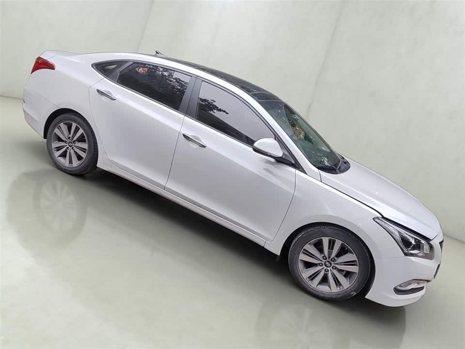 Hyundai Name picture