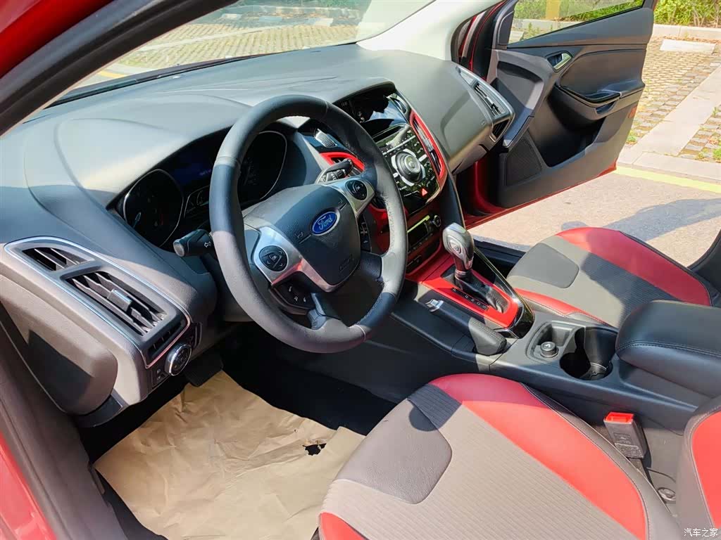 Ford Focus, 2013 13