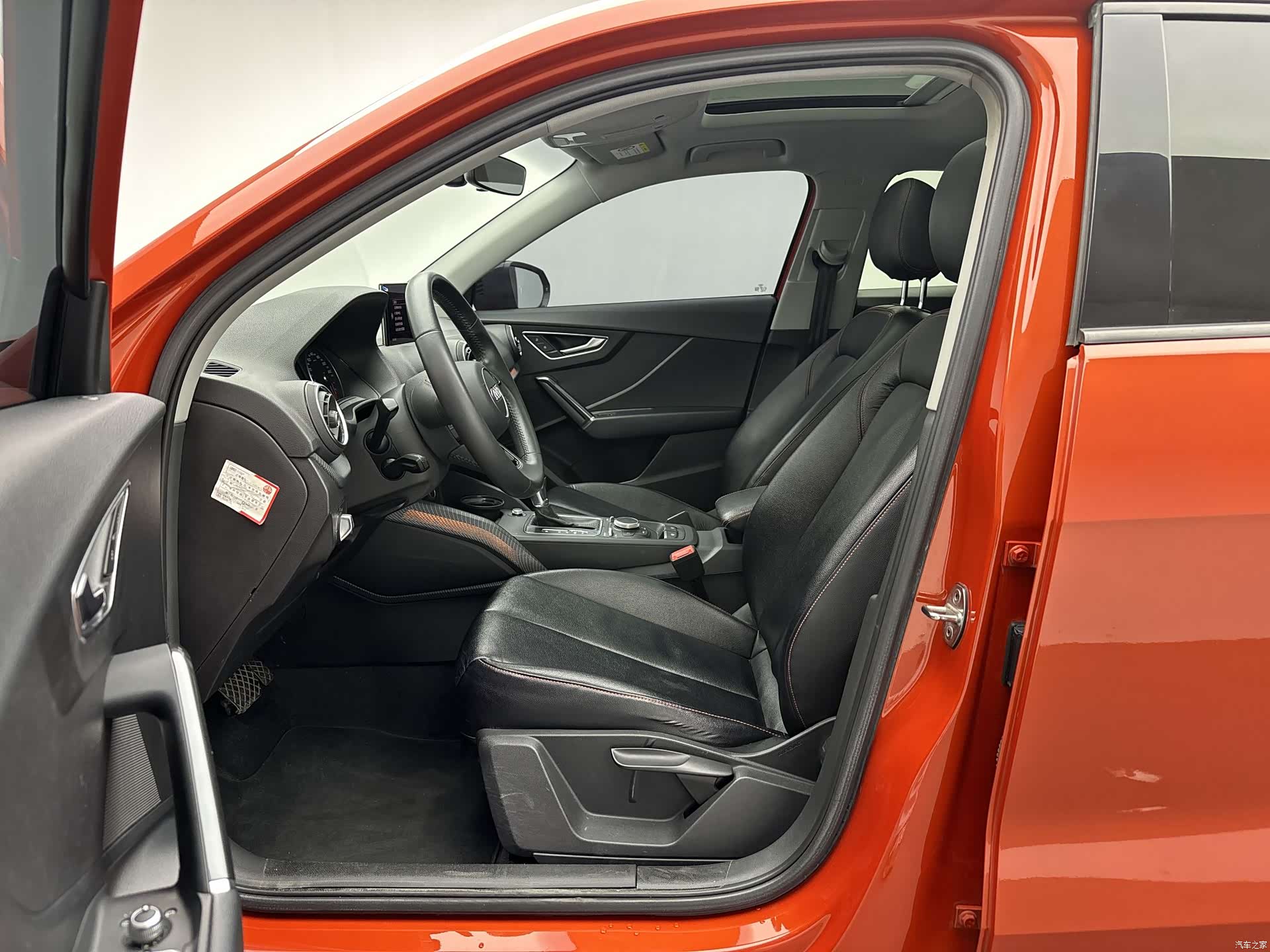 Audi Q2L, 2019 15