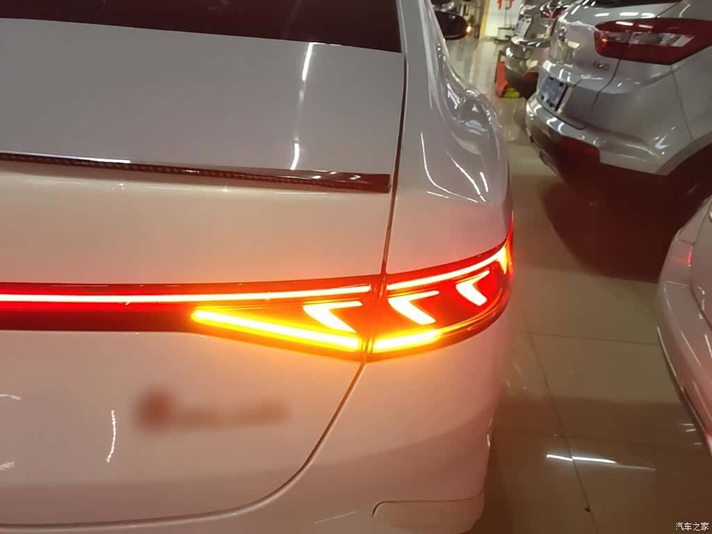 BYD Qin, 2023 8