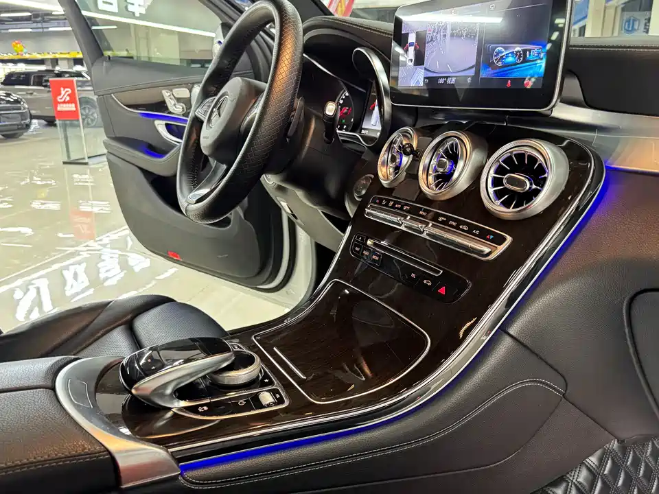 Mercedes-Benz GLC Mercedes-Benz GLC