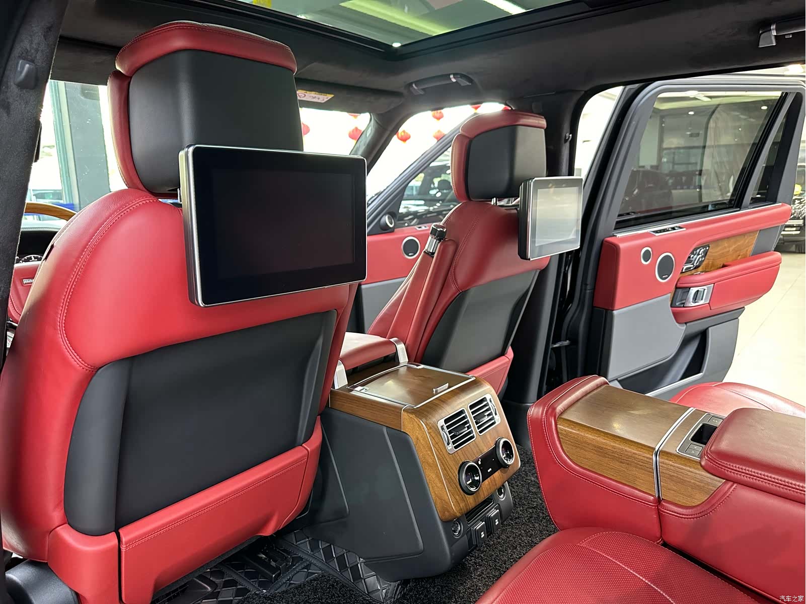 Land Rover Range Rover, 2018 15