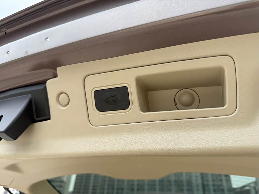 Buick GL8 2018, фото 18