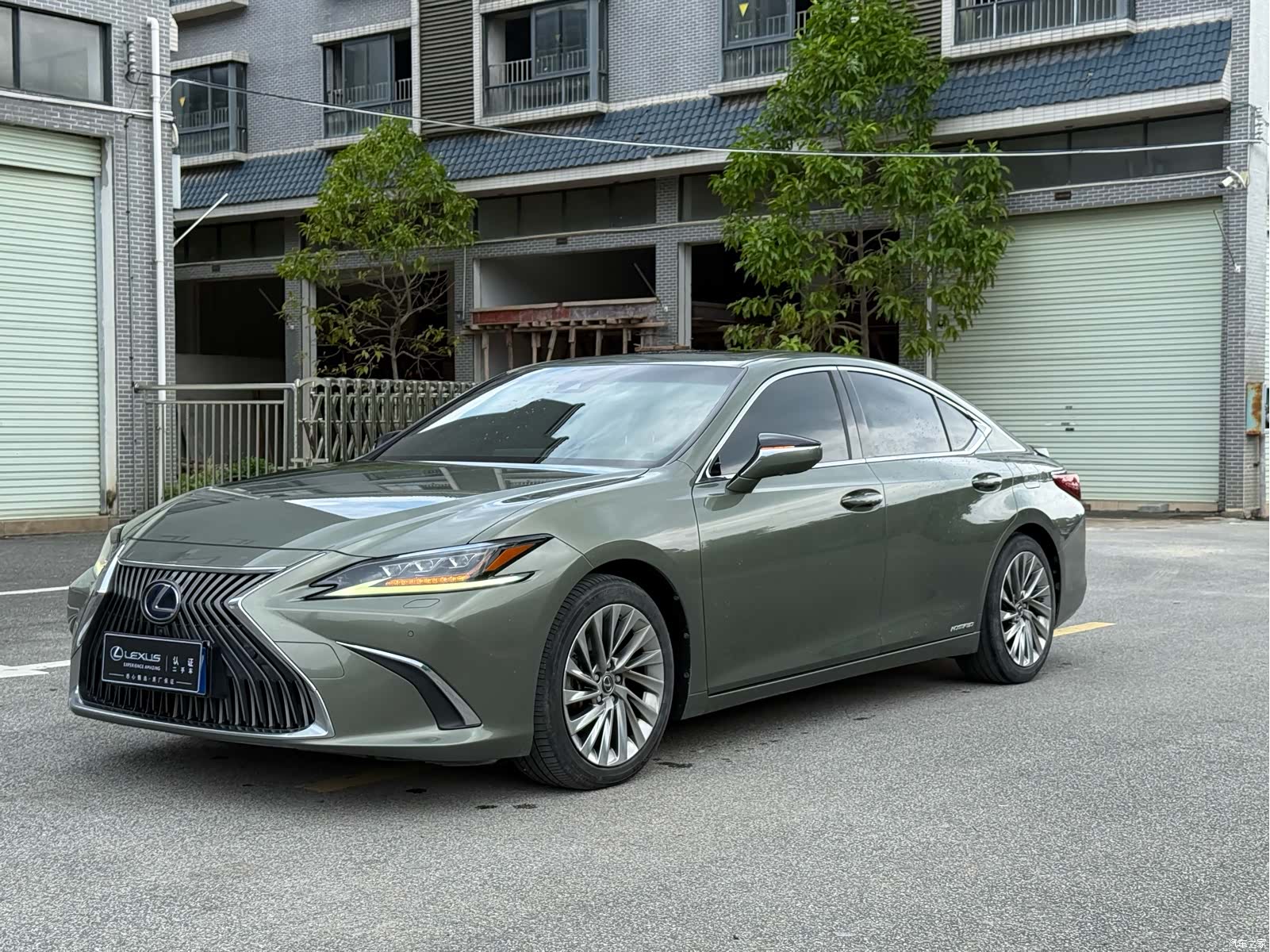 Lexus ES, 2019 1