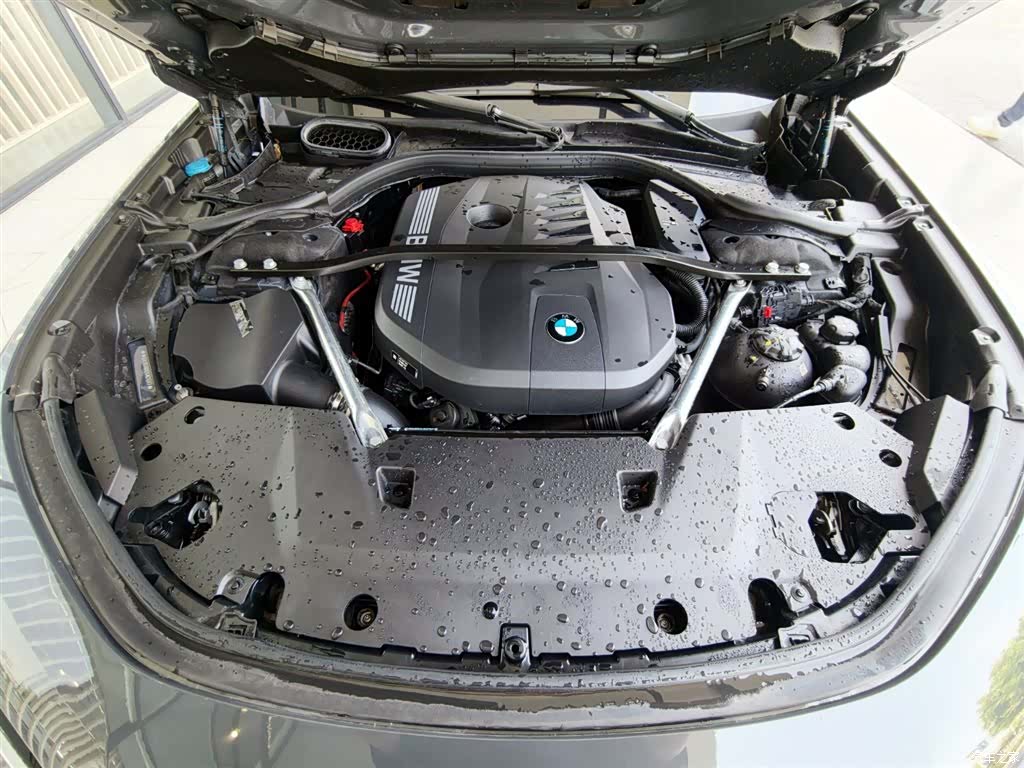 BMW 7 Series, 2025 8