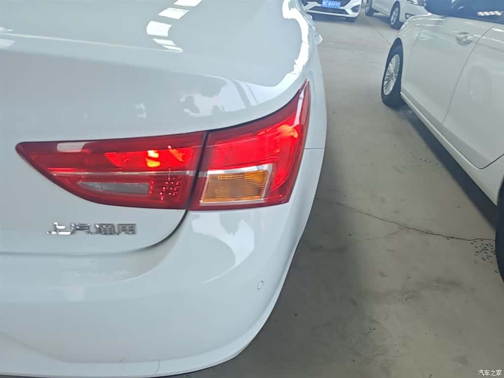 Buick Verano, 2018 8