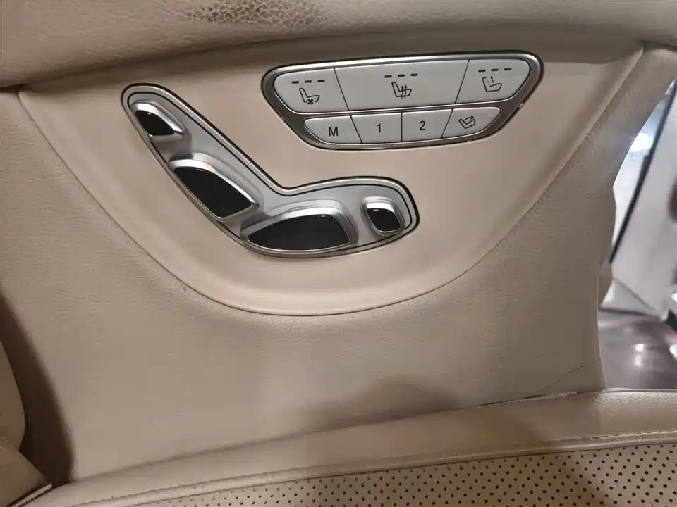 Mercedes-Benz V-class Mercedes-Benz V-class