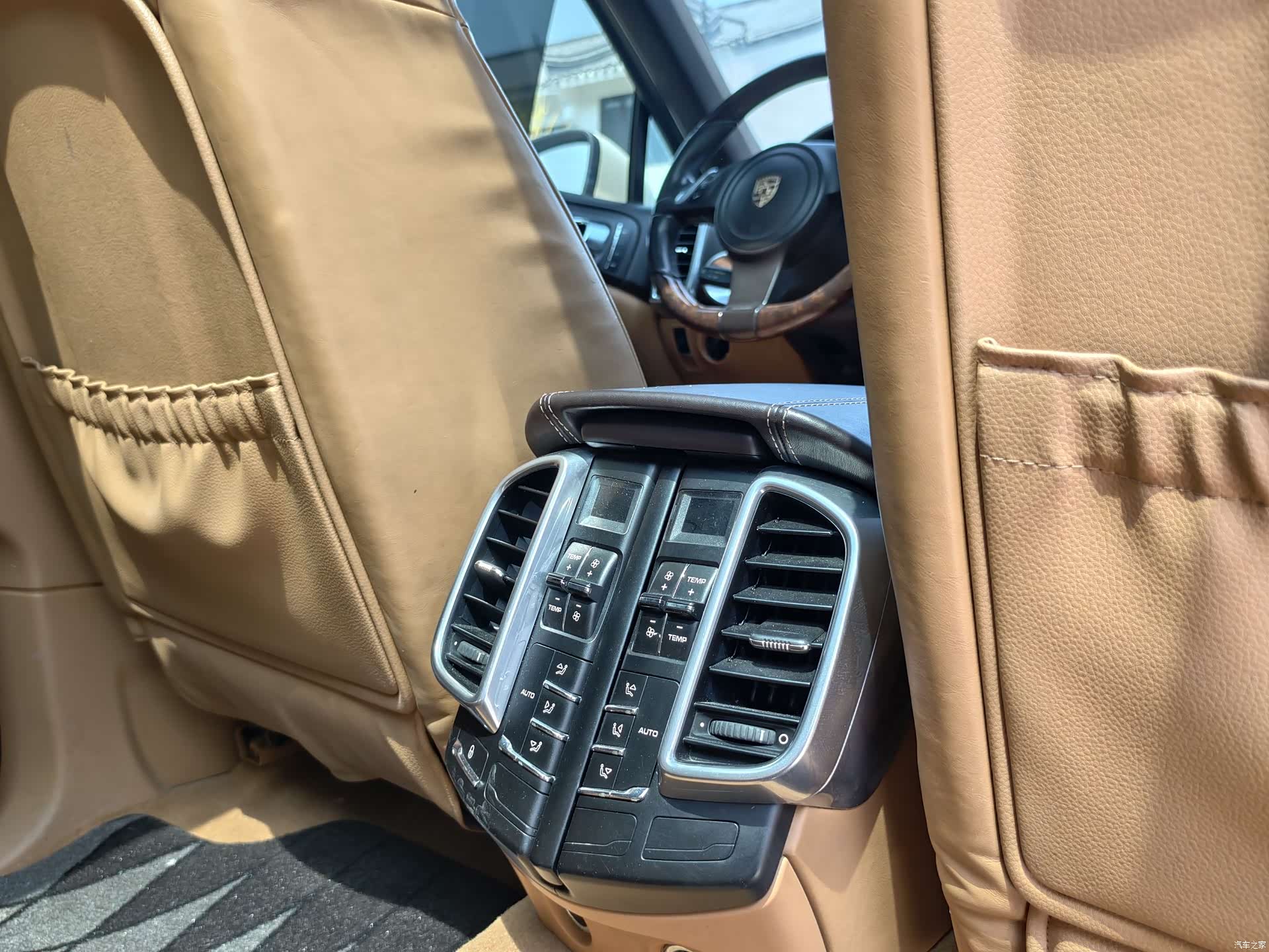 Porsche Cayenne, 2012 10