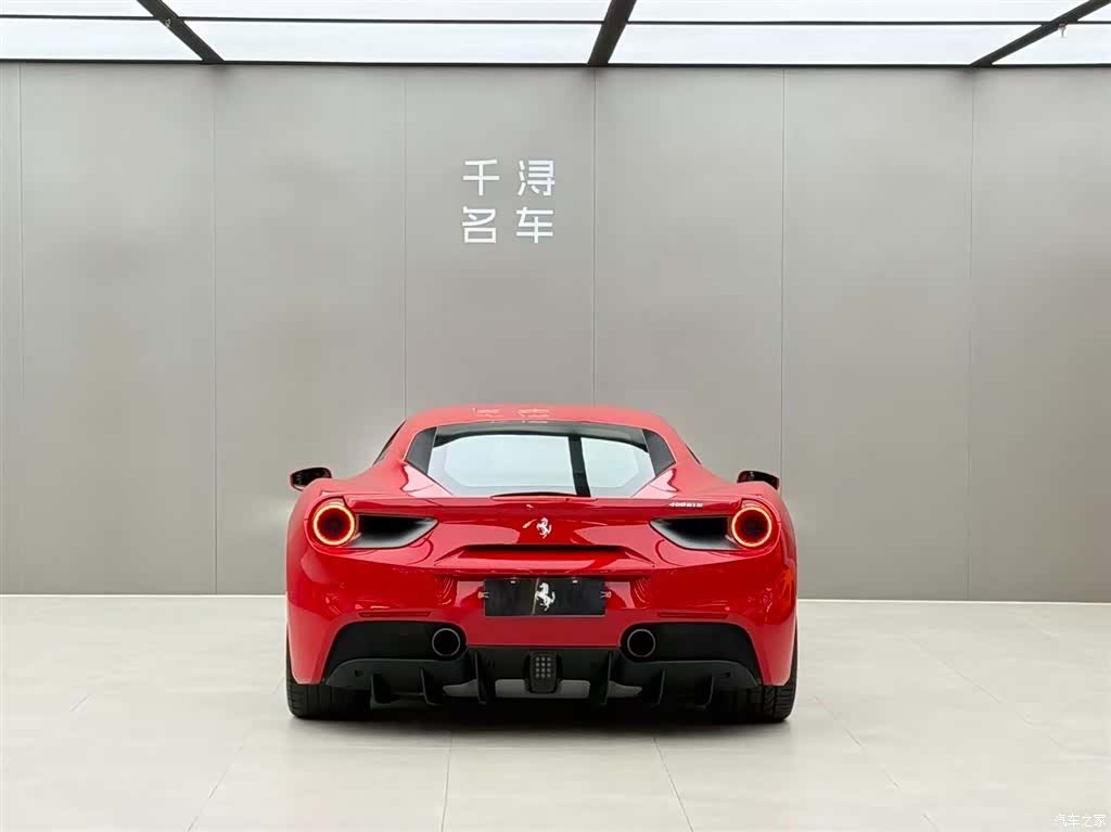 Ferrari 488, 2019 13