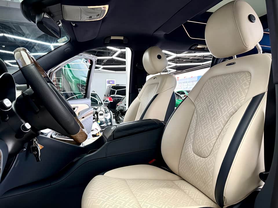 Mercedes-Benz V-class Mercedes-Benz V-class