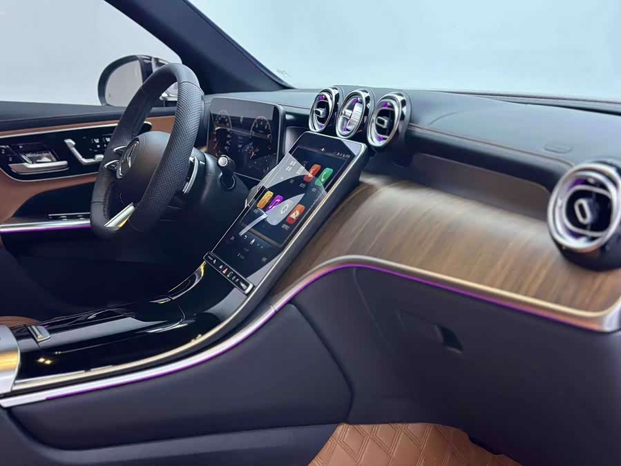 Mercedes-Benz GLC-Class 2025, фото 11