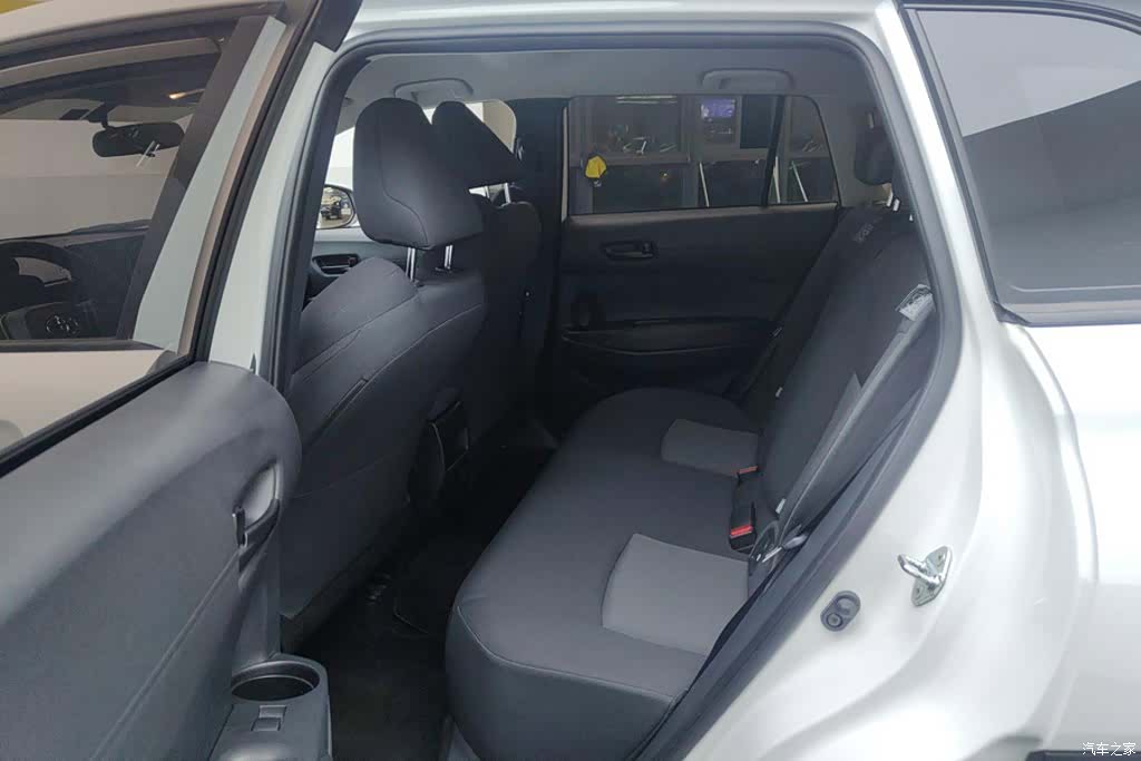Toyota Frontlander, 2024 11
