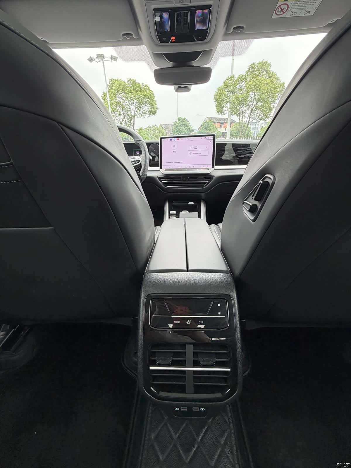Volkswagen Passat, 2025 14