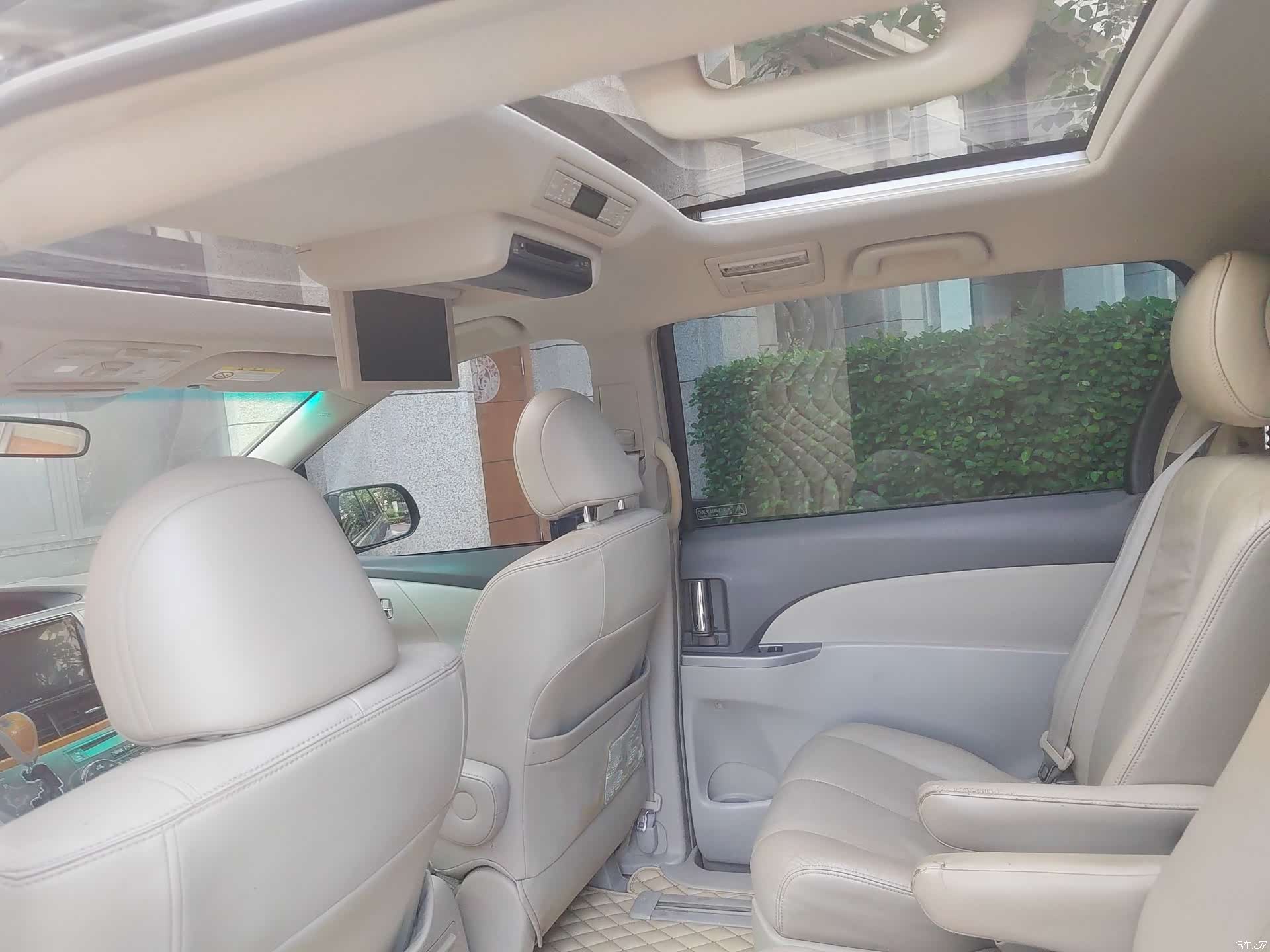 Toyota 7, 2012 9