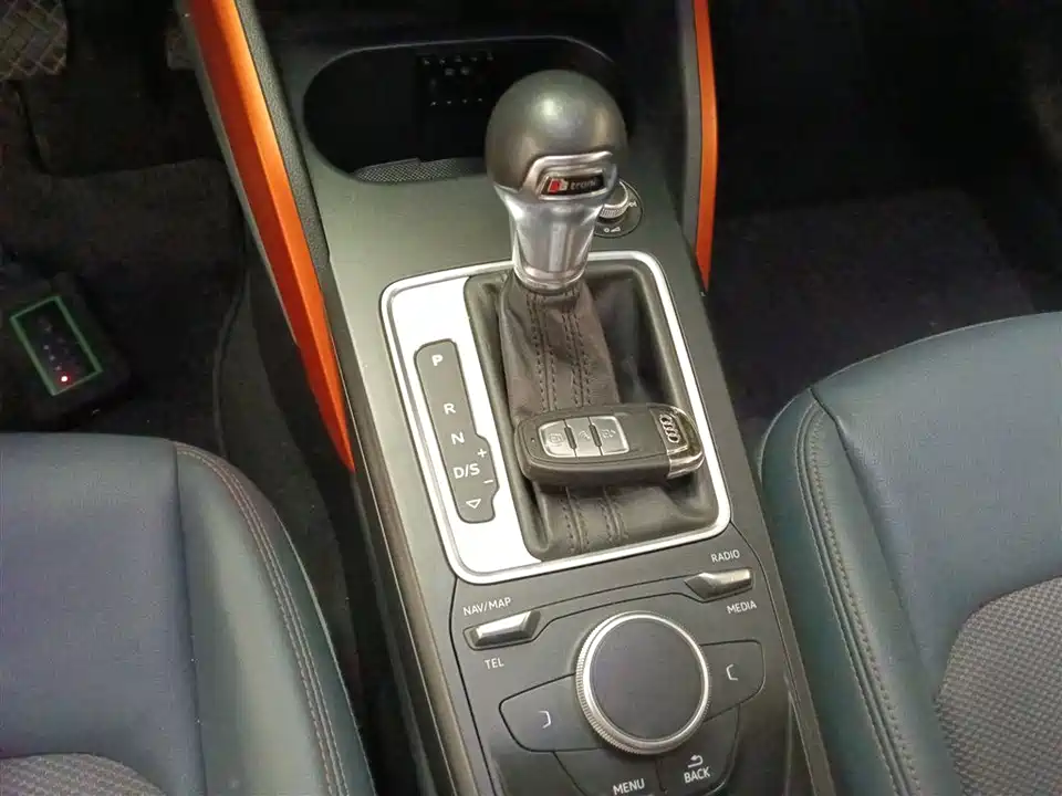 Audi Q2L Audi Q2L