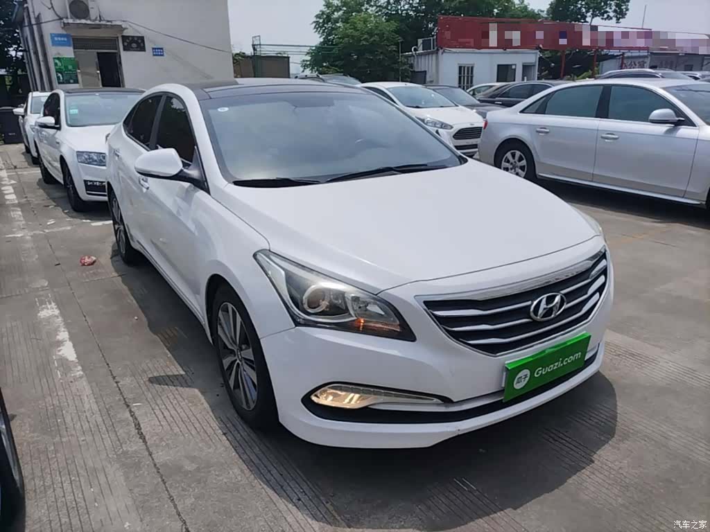 Hyundai DLX, 2016 4