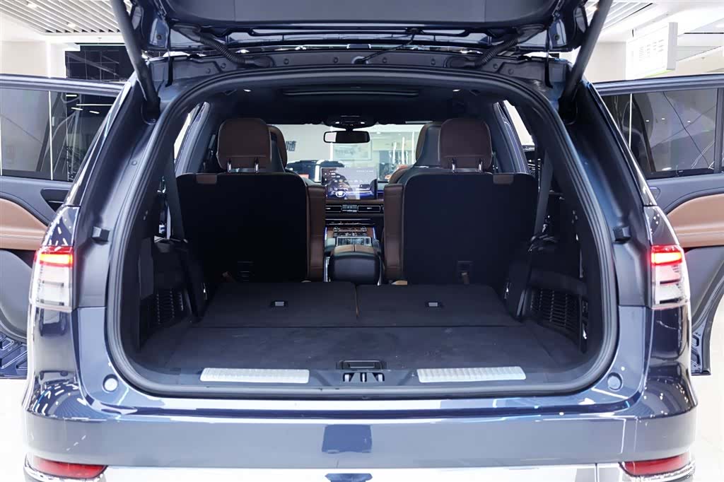 Lincoln Aviator, 2022 36