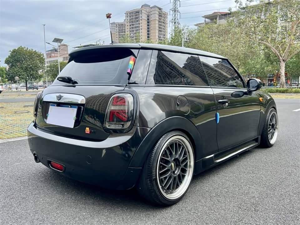 MINI MINI