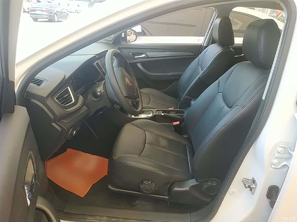 Roewe 360, 2017 15