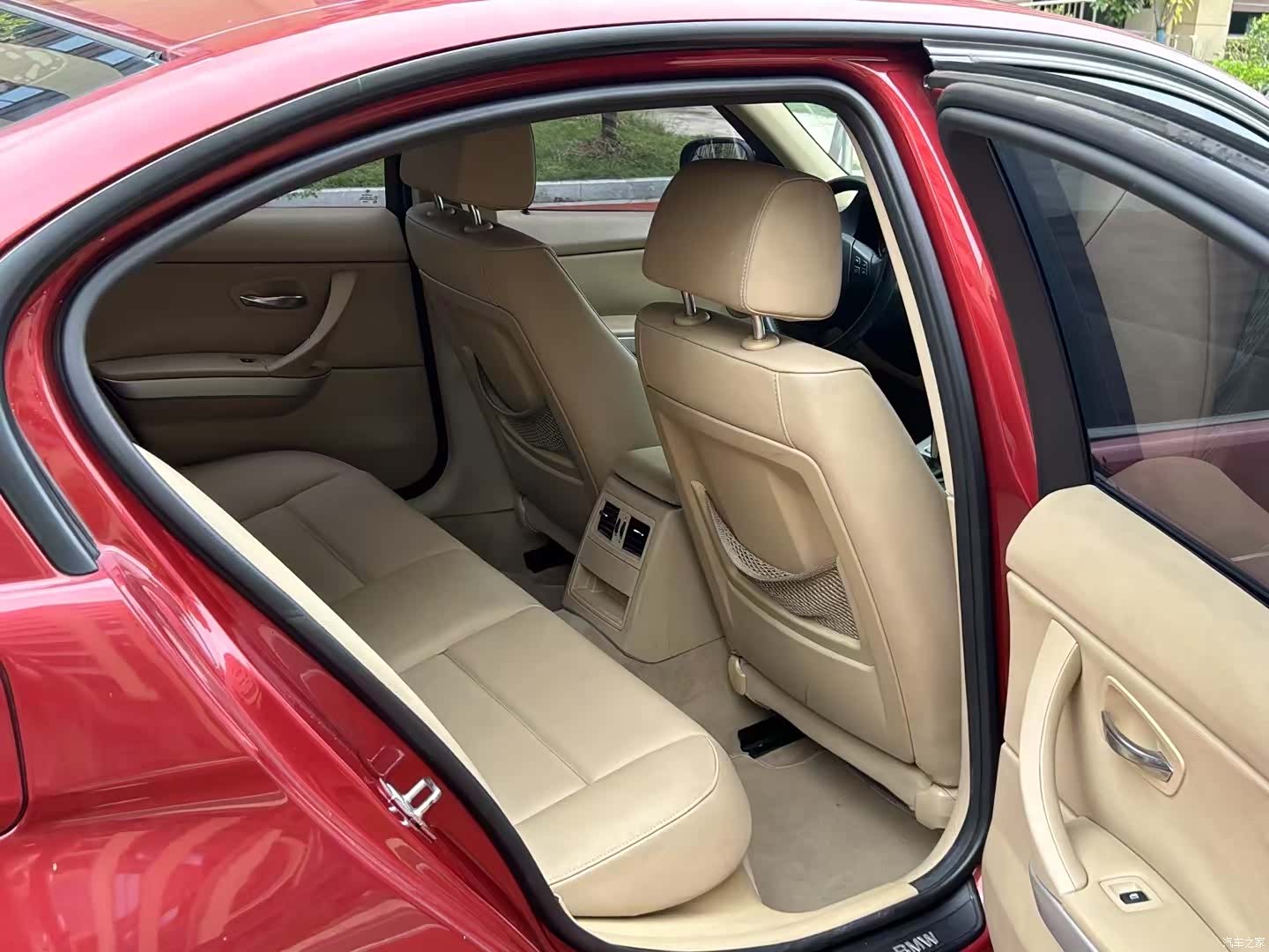 BMW 3 Series, 2011 все фото