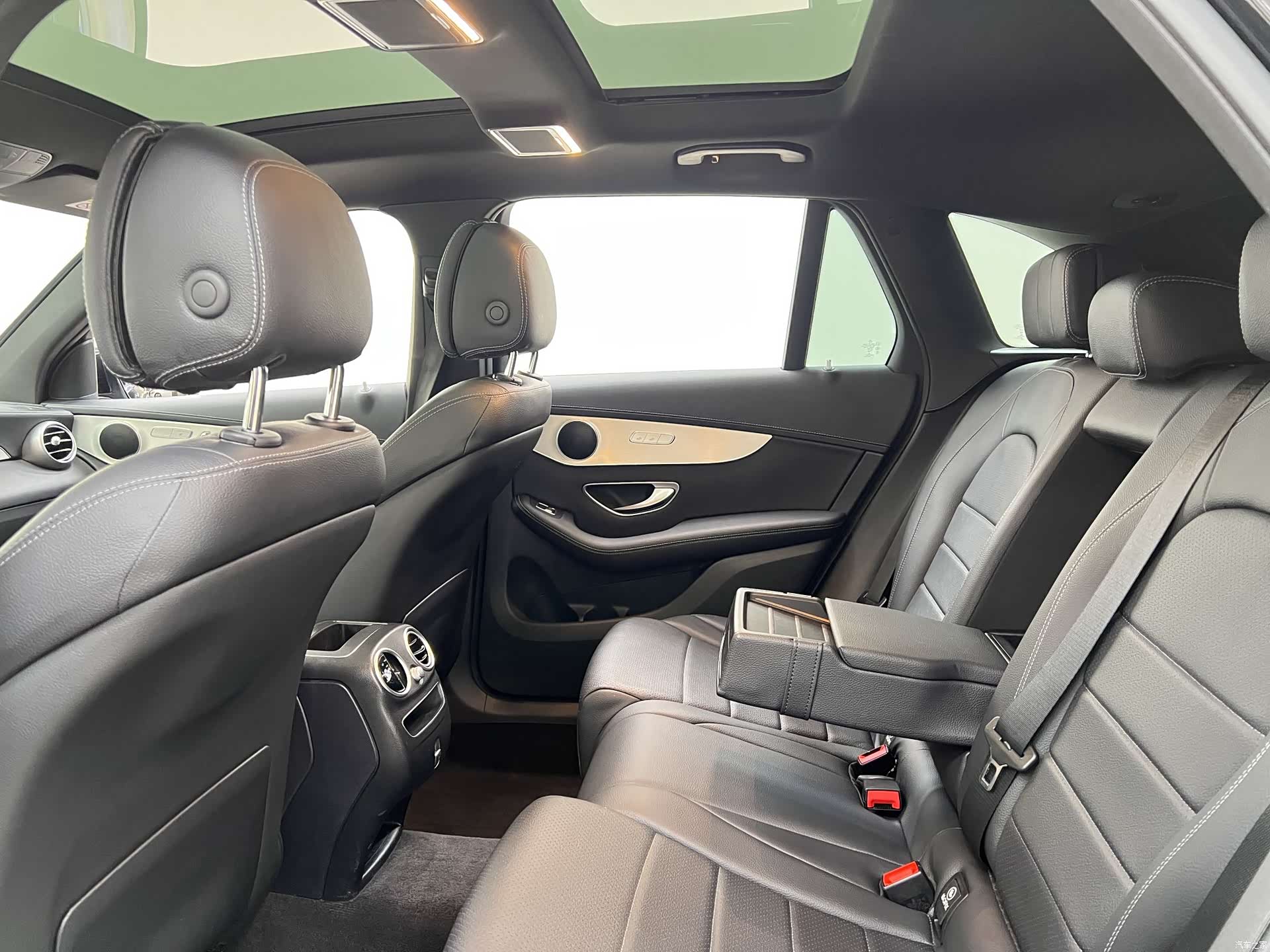 Mercedes-Benz GLC, 2022 16