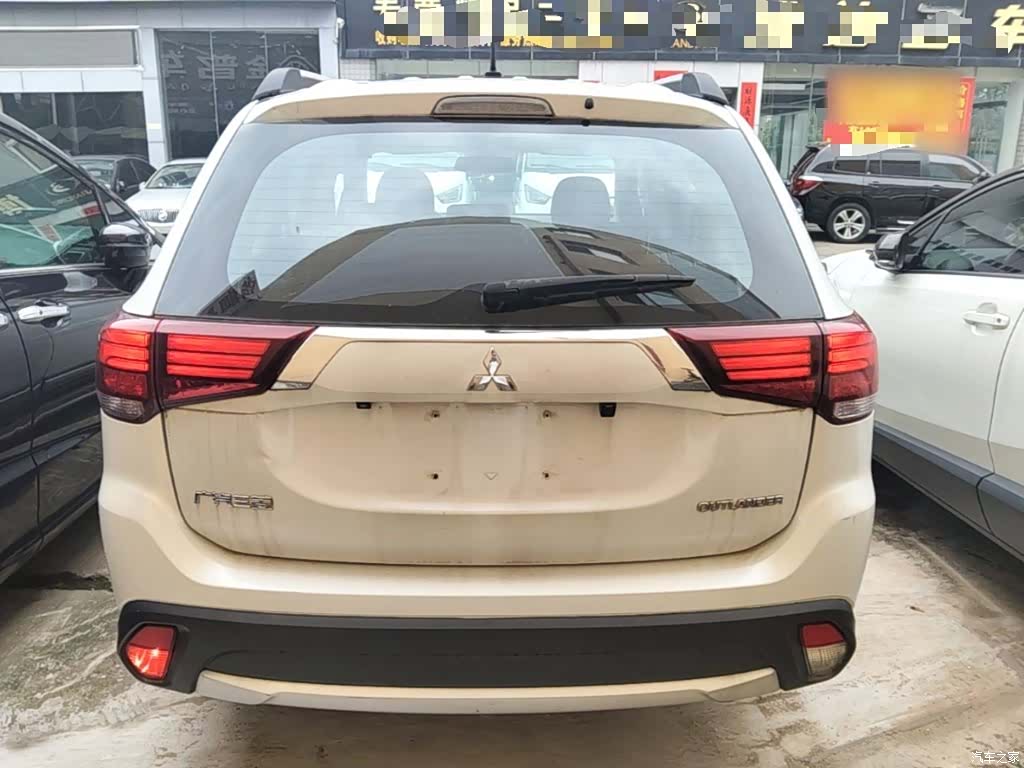 Mitsubishi Outlander, 2016 6