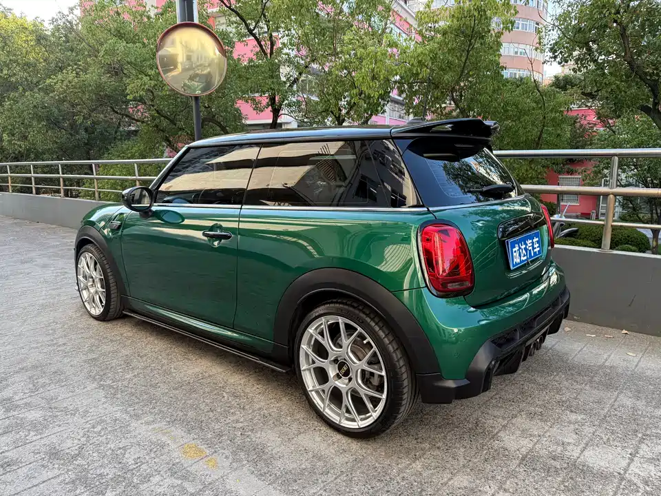 MINI MINI