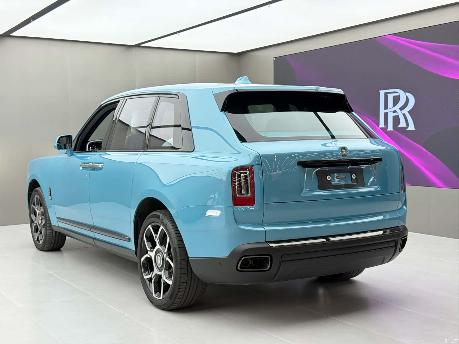 Rolls-Royce Cullinan, 2022 2