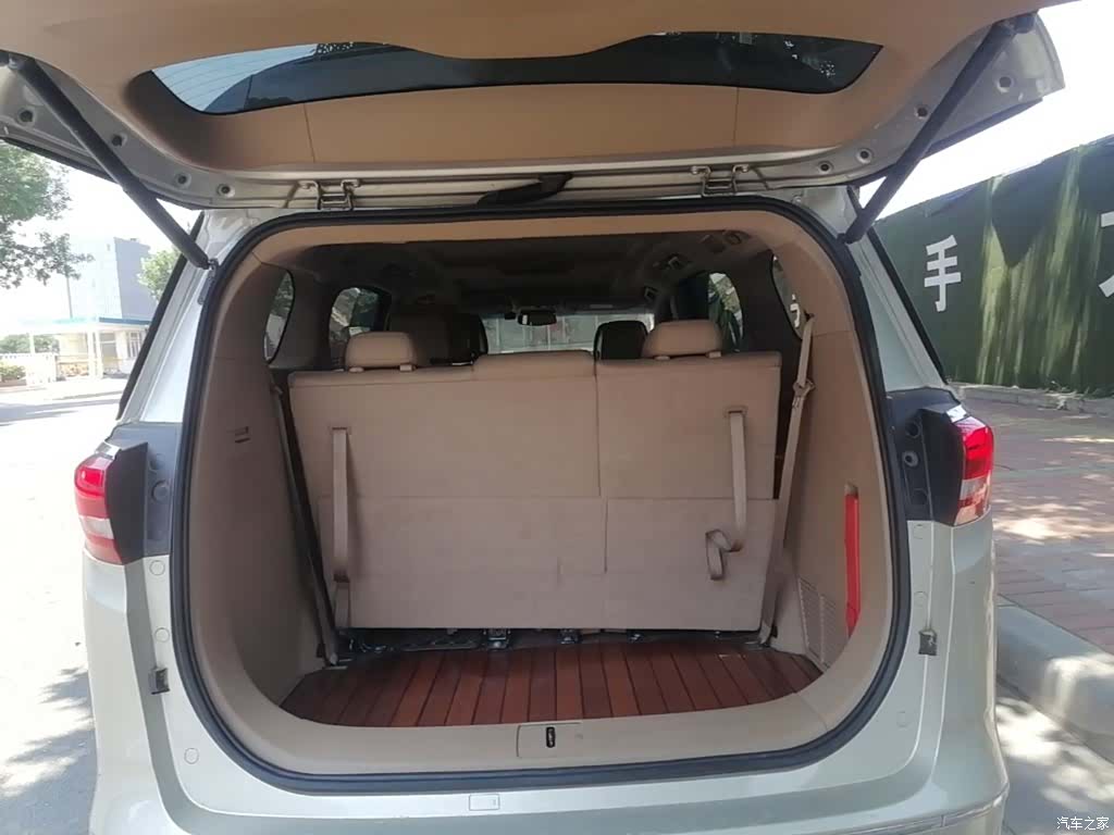 Buick GL8, 2019 19