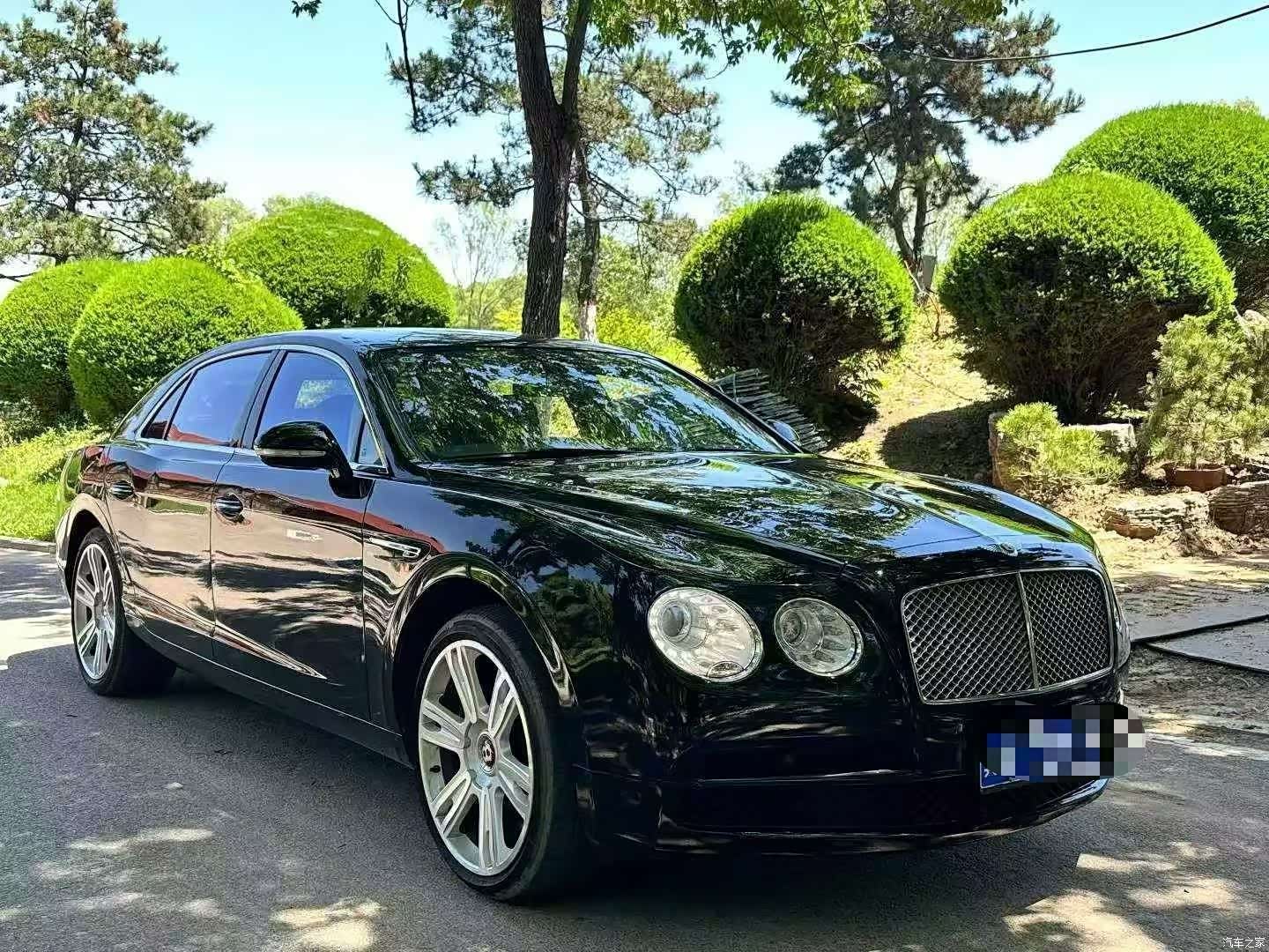 Bentley Flying Spur, 2015 3
