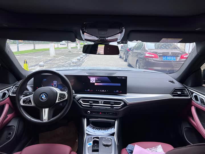 BMW i4 2023 eDrive40