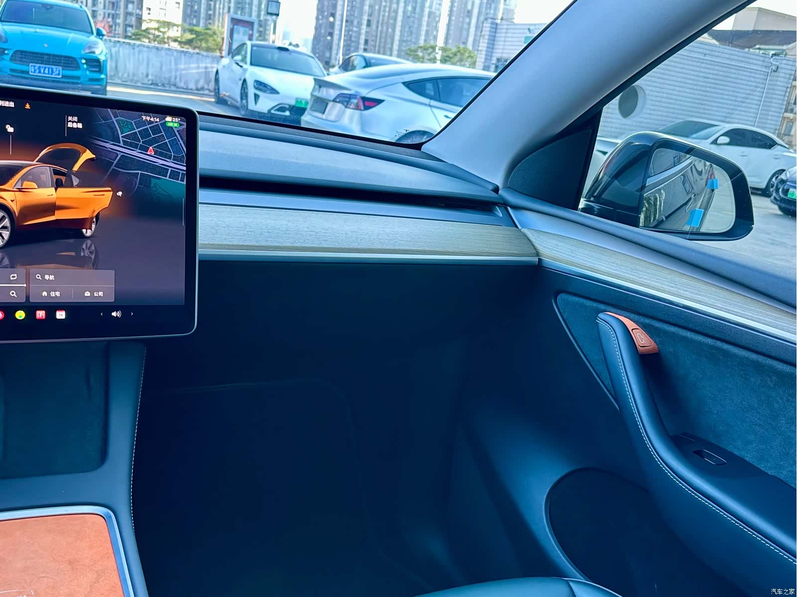 Tesla Model Y, 2023 17
