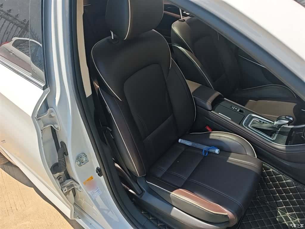Changan CC, 2018 25