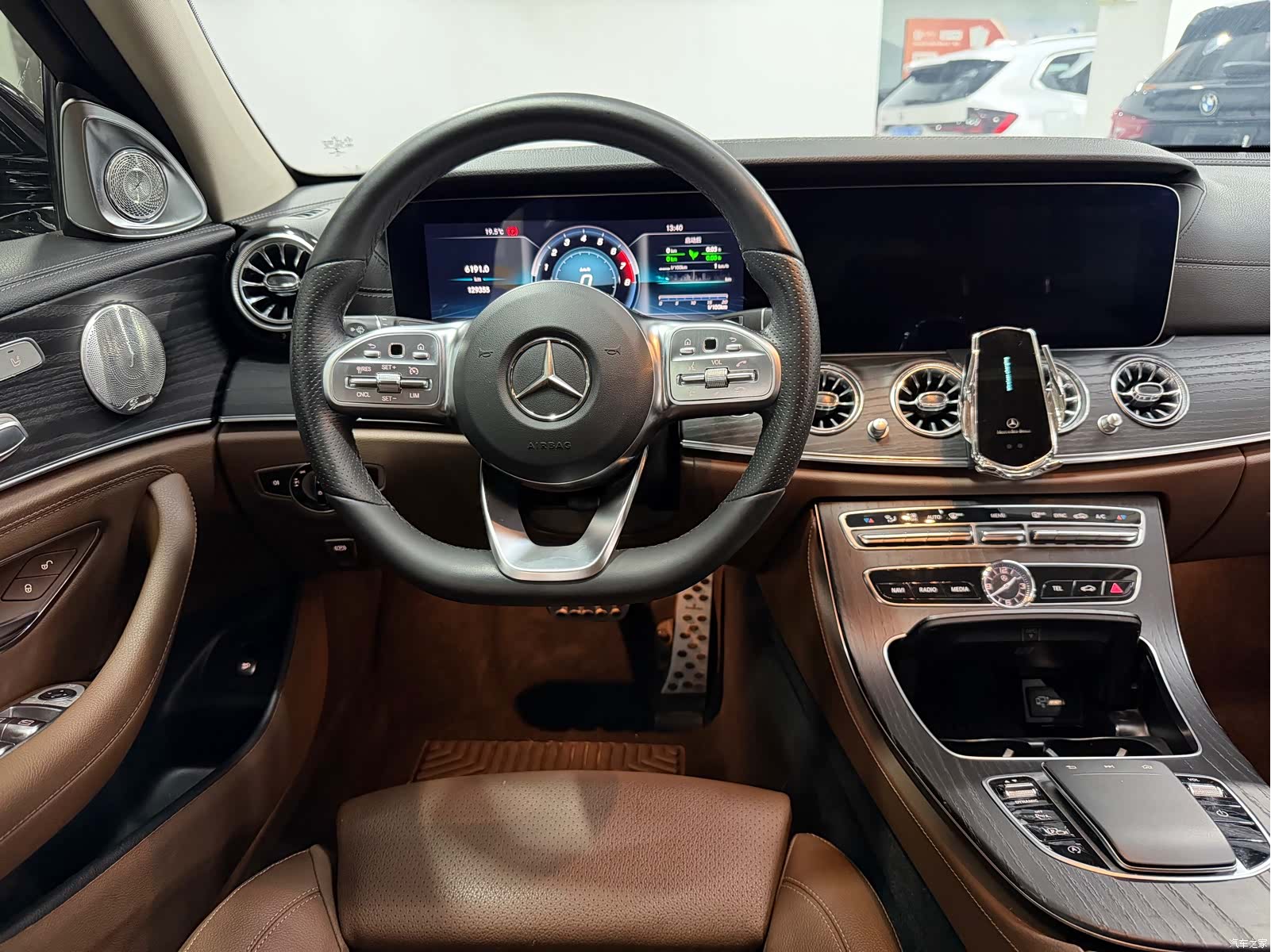 Mercedes-Benz E-Class, 2019 10