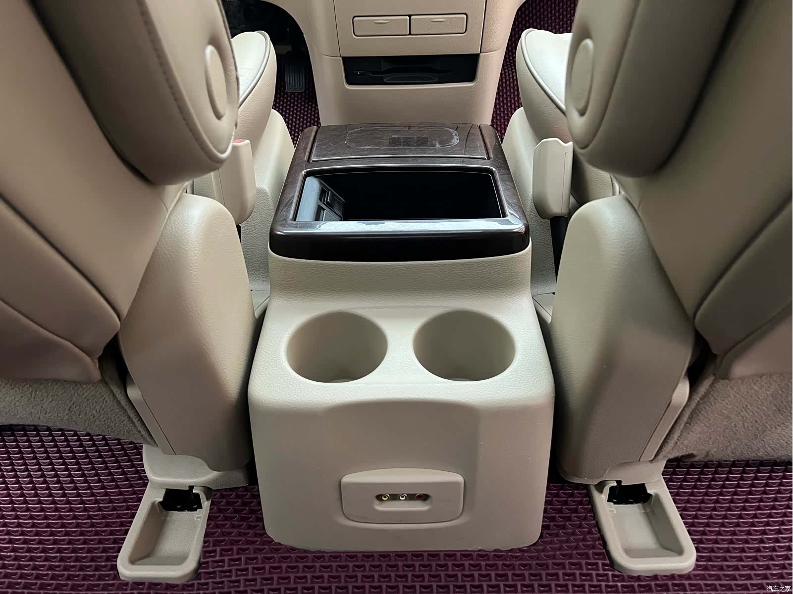 Nissan SL, 2014 16