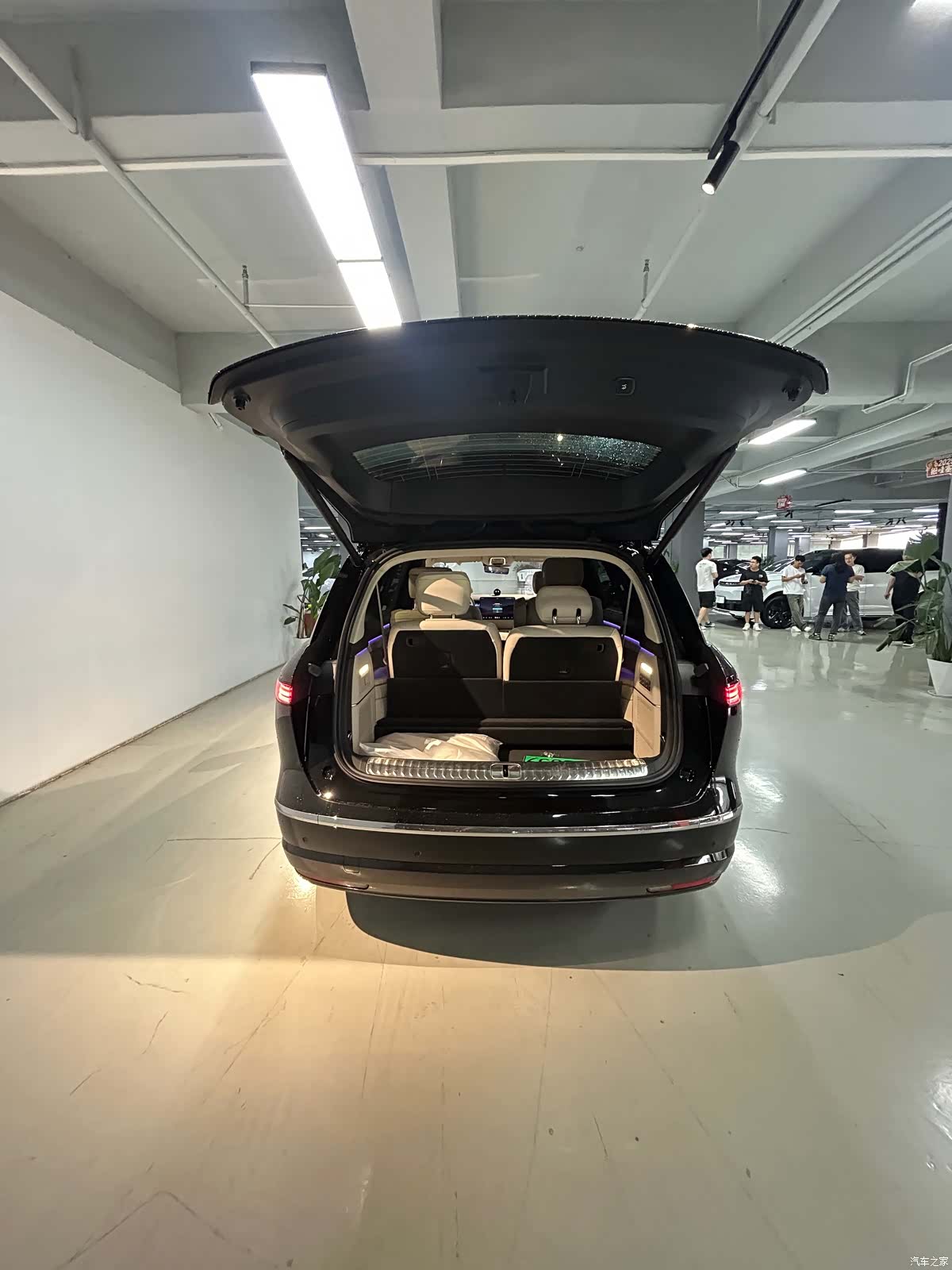 NIO ES8, 2026 6